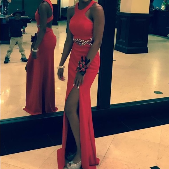 Red prom dress - Picture 6 of 8